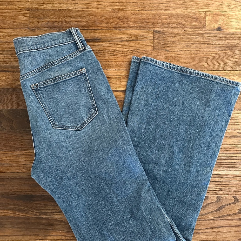 Vince Women's Bell Bottom Blue Jeans